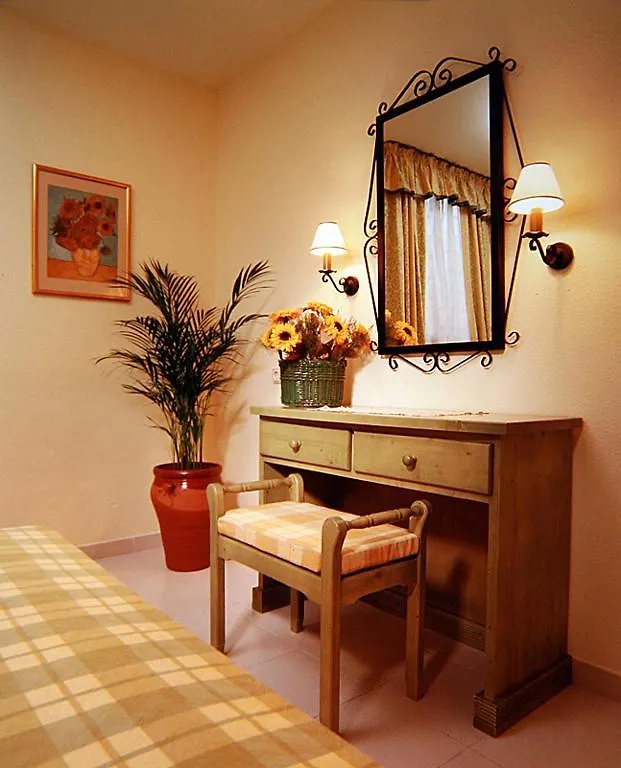 **  Paradise Court Aparthotel Costa Adeje  Spain