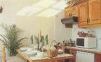 Paradise Court Aparthotel 아데제